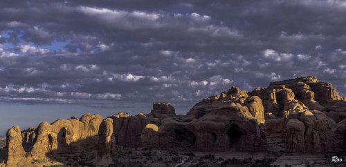 Sandstone sculptures of Utah by Roo’s space A drive through Moab, where driving at the crossro