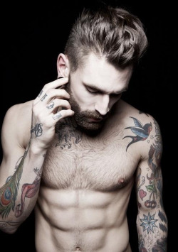 st0plivinginamasquerade:  Ricki Hall 