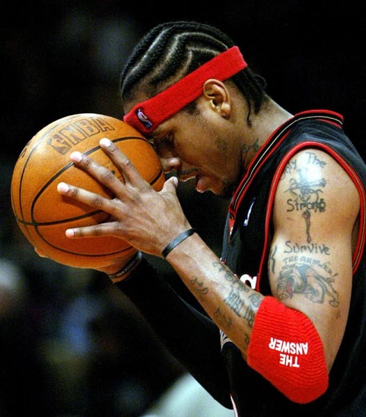 partyalldayalnight:  he deserved a ring  