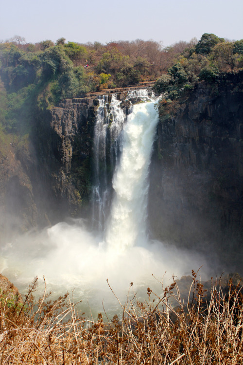 breathtakingdestinations:Victoria Falls - (by Ross Huggett) 