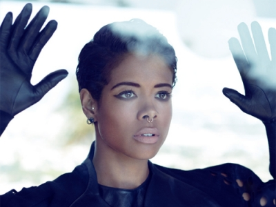knownann:  K-QUEEN. Besides Lil Kim, Kelis is a trendsetter worth noting. I didn’t