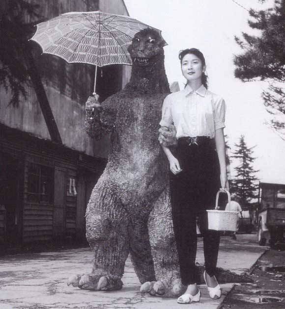 weirdvintage:  Haruo Nakajima and Momoko Kôchi on the set of Godzilla (Gojira),