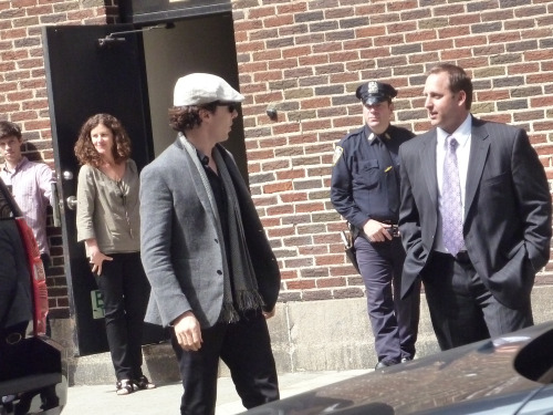 sherlockstuff: not—your—housekeeper: Part 1 of my photos from Letterman on Thursday, May