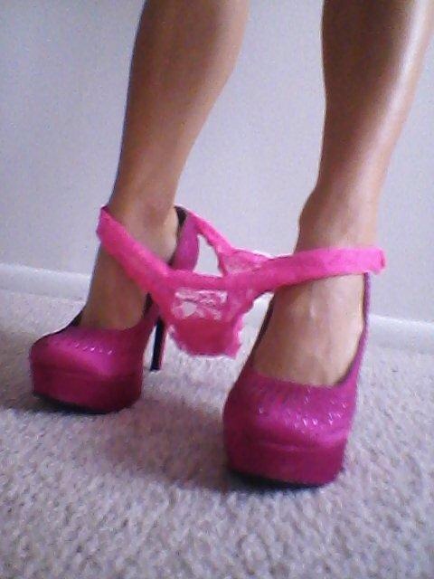 cuckinohio:  Kisses Hotwife of cuckinohio