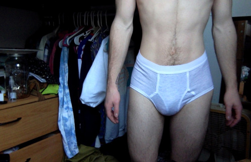 afakeho:  just wanna say a quick thanks to whoever i inherited my waist from