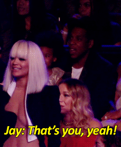 magnacarterholygrail:beyoncse:Blue Ivy reacting to seeing herself on the screen during Beyonce’s VMA