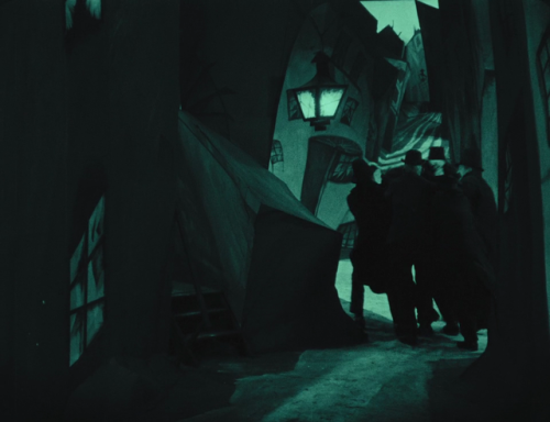 Das Cabinet des Dr. Caligari a.k.a. The Cabinet of Dr. Caligari (1920) dir. Robert Wiene