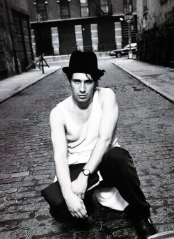 ananula:   Jeff Buckley photographed by Jeff