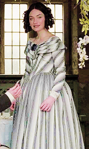 darcythornton:Period Drama Meme || (1/3 costumes) ↳ Jane Eyre 2011