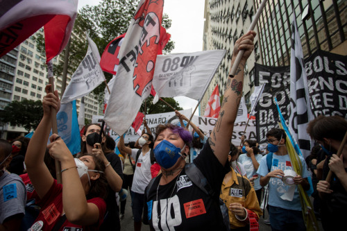 allthebrazilianpolitics: Rallies for and against Bolsonaro on Brazil national dayThousands have conv