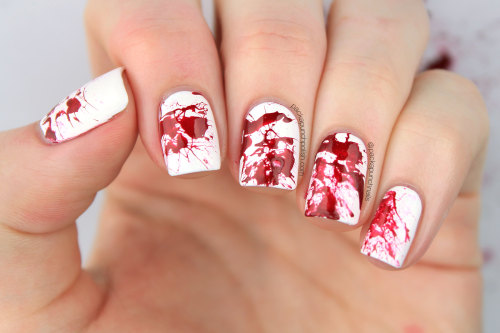 Blood Splatter nail art!