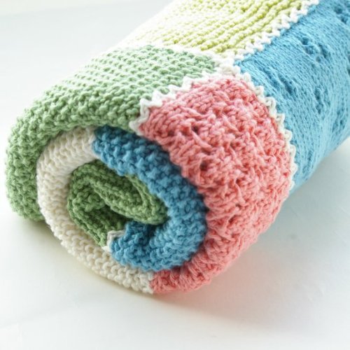 Knit Baby Blanket //BlumeAndJensen