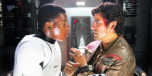 queenannebonny:  New stills from Star Wars: The Force Awakens (☆) 