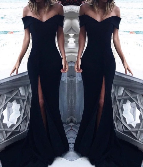 amazing black gowns . shop from our bio .promote code：ins . #prom2019 #vestidosfiesta #onlineshoppin