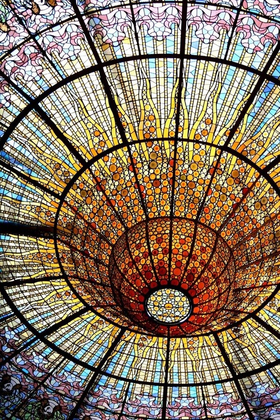 Divine inspiration (Palau de la Musica Catalana, Barcelona, Spain)