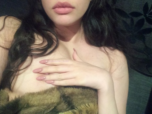 boob-watcher:  vodkaslumber is a goddess. porn pictures