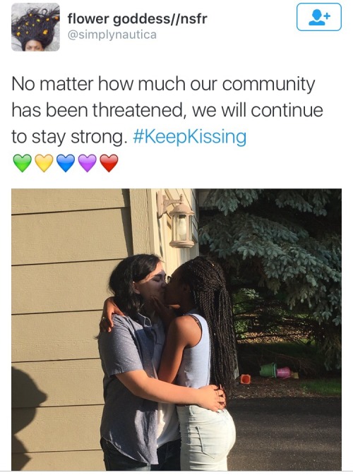 mygayisshowing: #KeepKissing