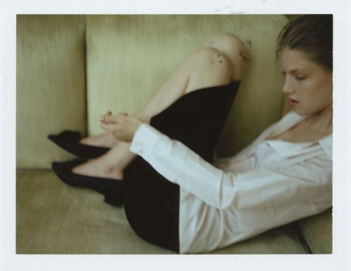 jinxproof: Angela Lindvall (90s polaroid)© Dewey Nicks