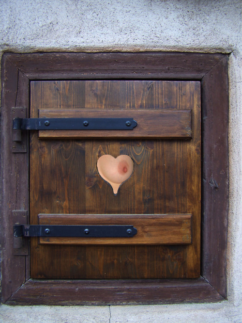 hautbois10: hautbois10: 14/02/2018 Seins Valentin …. mais à qui sont-ils ? la liste de