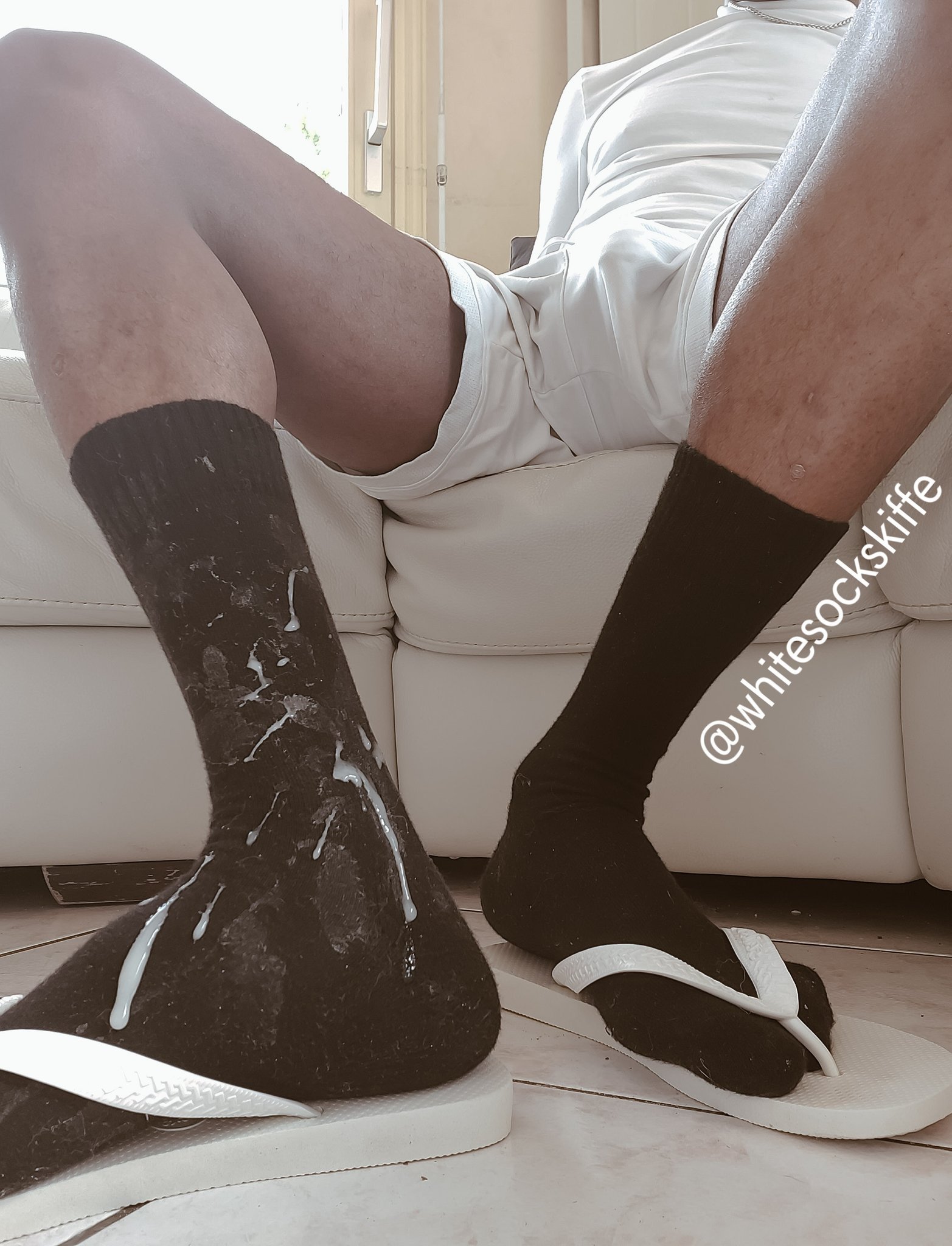 addictedtosox:Sniff, sniff and more sniffin. All you need do is SNIFF!