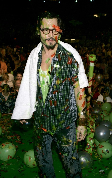 Behind the Scenes: A happy slimed Johnny Depp, 17 years ago, on April 2, 2005, after featuring and b