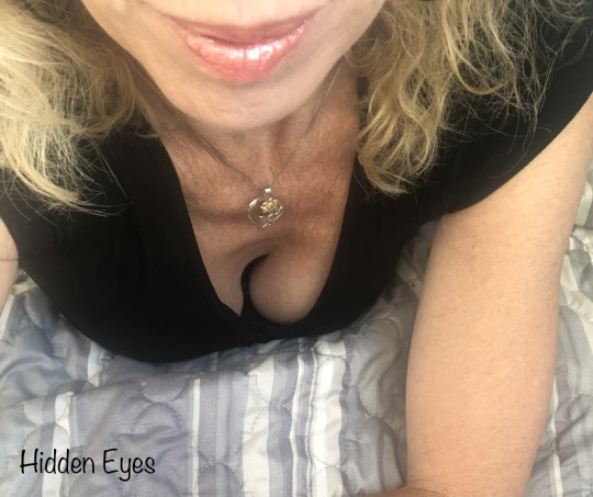 kawbode:kawbode:A smile to get you through… 🖤 Sending a smile… 🖤😘