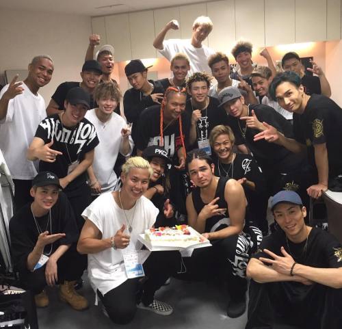 THE RAMPAGE + EXILE THE SECOND celebrating Riku’s and Rui’s birthdays