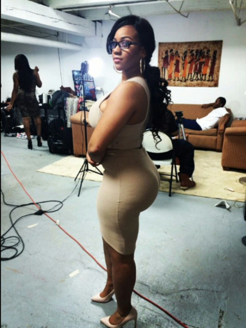 thebiggest1:Lanipop with all that thickness