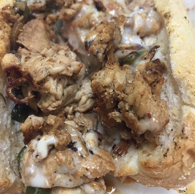 blackcooliequeenreign:  car-crashhearts:  i-choose-yusuke:  afro-arts:  Philly Cheesesteak