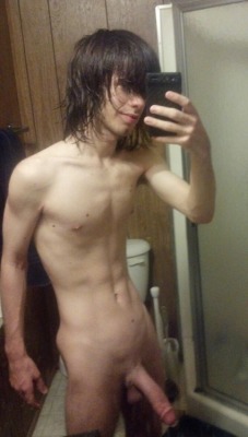 postmypecker:another HOT selfie   WOW!!