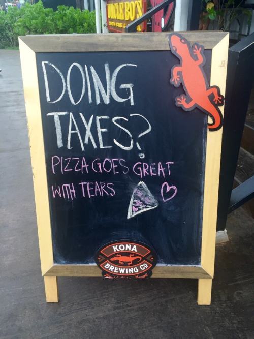 pleatedjeans:  20 Funny Signs Spotted in the Wild 