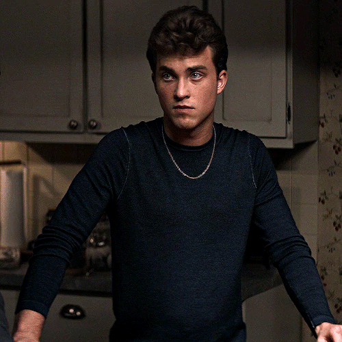 jonmercer: Jordan Elsass as Jonathan KentSUPERMAN AND LOIS - 2x04 “The Inverse Method&rdq