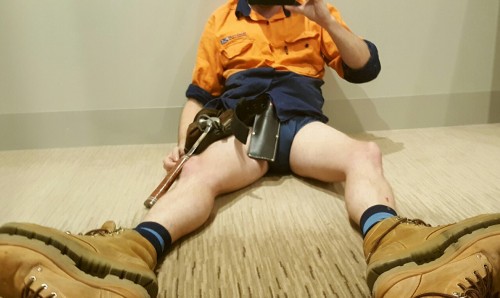 onetradiedude: No pants tradie
