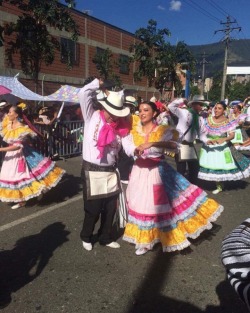 #feriadeflores2017 #desfiledelossilleteros #medellin