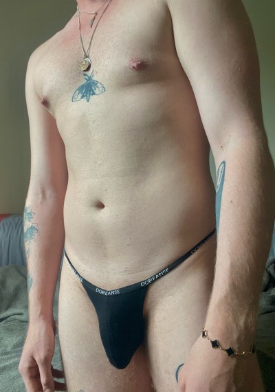 dblohginger:Double vaxxed and ready for some pool parties, reblog and rate my swimsuit