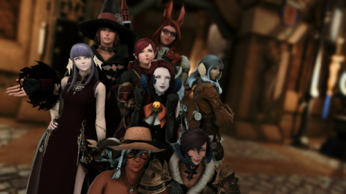 weaveroftruth:Look at all my wives.@aurorahawklight​ @lady-of-crowns​ @hingan-fox​ @valrisbrandt​ @v