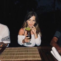 skyereearna:  Missing the island drinks 🍹