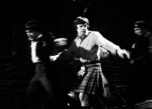 redkilt:AND HERE IS GIF #1,000. JAMIE’S WONDERFUL FLOWY KILT IN THE WEB OF FEAR EPISODE 4. ヽ(；▽；)ノ