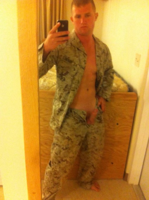 sextinguys:  Sexy U.S. Marine Steven Hollingsworth shows off his muscular body, cock, and sexy butt. I am forever greatful of you Mr. Steven! You submitted to gwcp and continue to sext me! His other post: Here You are the most handsome Marine I have ever