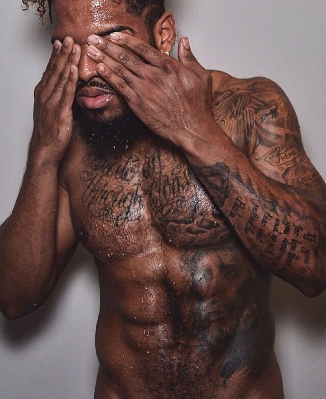 igotyourfav:  inmyw0rld:  😍  Who this 👀👀 