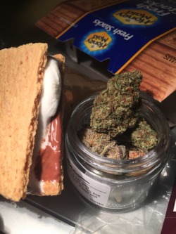 torched-blunts:  S'more 