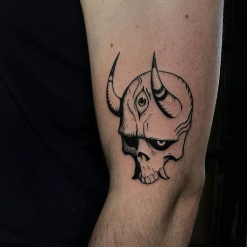 Horny skull for @_itspear thanks homie! Would love to do more like this done @thirdeyegallery. #sk