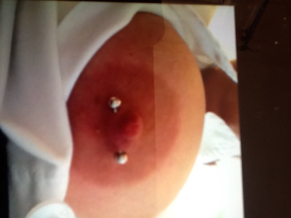 piercednippleteens:  No back story on this picture, but thanks for sending in this