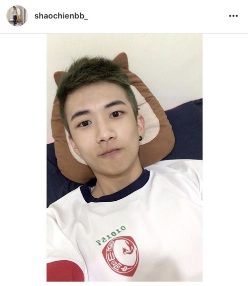kevinliu-17:好帥哈哈哈