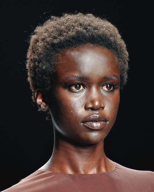 furples:  Akuol de Mabior / Jasper Conran Fall 2012  