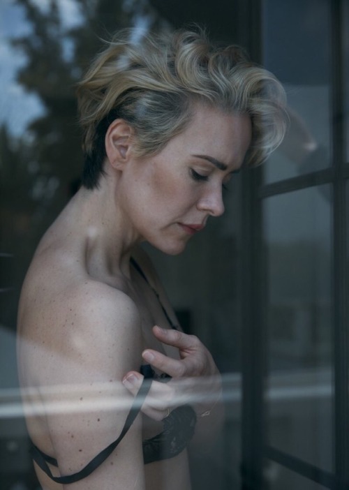 Sex tealesbian: Sarah Paulson, W Magazine pictures