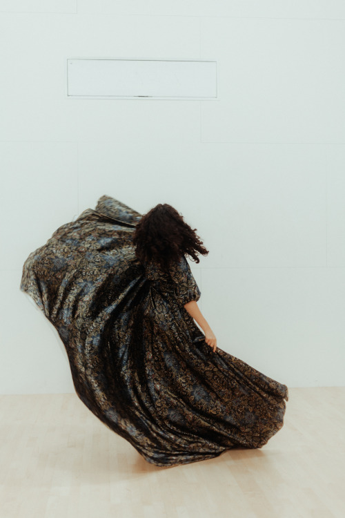 I KNOW IM SUPPOSED TO BE ON HIATUS BUT IM VERY PROUD OF THIS DRESS I MADE AND THE PHOTO THAT I TOOK AND