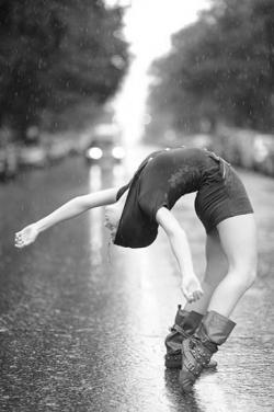 ballerinabondagefairies:  Another wet ballerina..