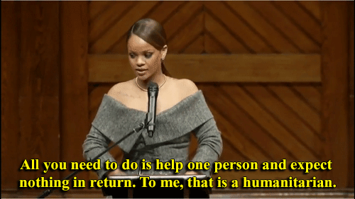 hustleinatrap:  Rihanna made an appearance adult photos