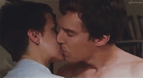highonhiddlebatch:   Benedict’s kiss series.. I can’t help but feel jealous of